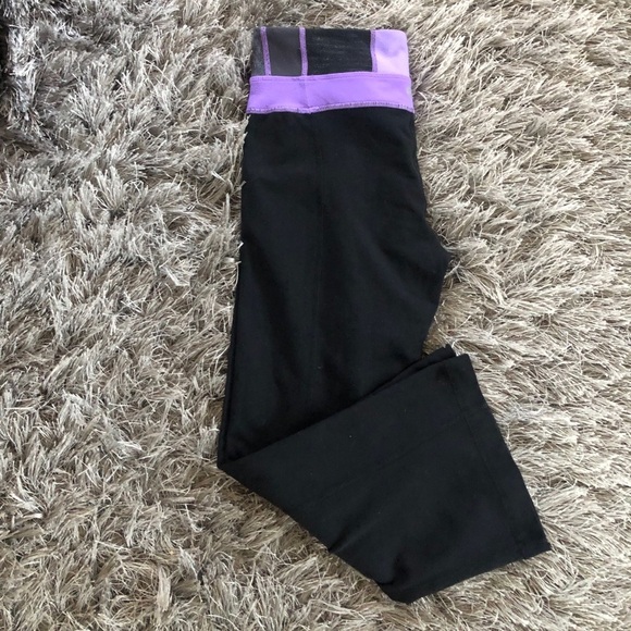 Lululemon Grove Crop Reversible - Picture 1 of 5